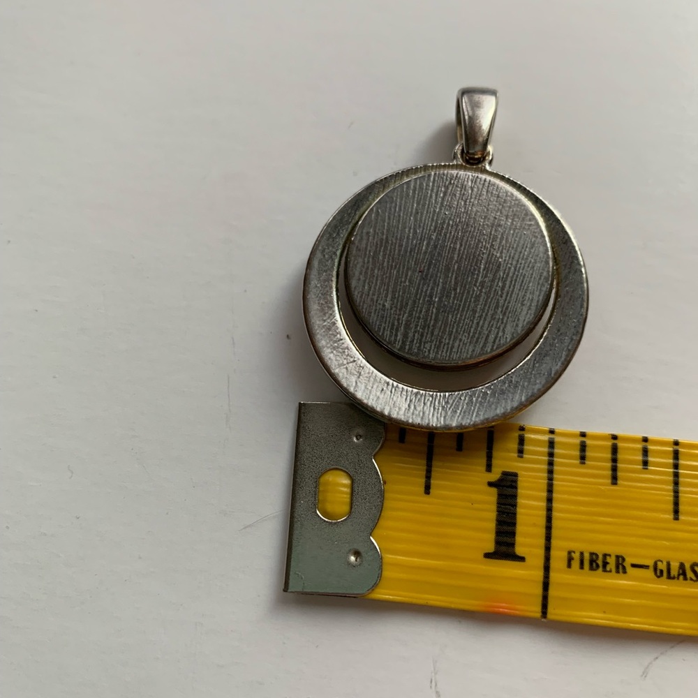 Vintage MCM Green Cat’s Eye “ Orbit” Pendant - Brushed Silver Tone - Picture 2 of 7